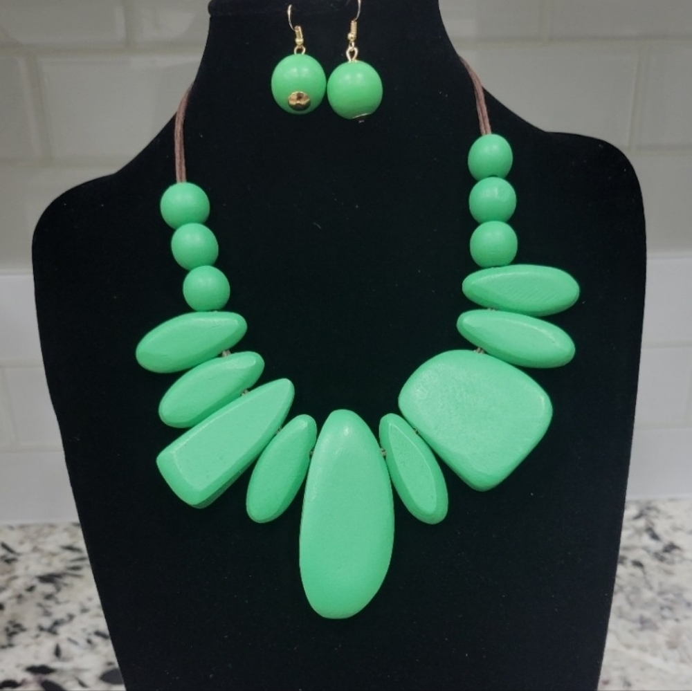 Wooden Green Multi Shaped Fashion Statement Necklace and Earrings Set